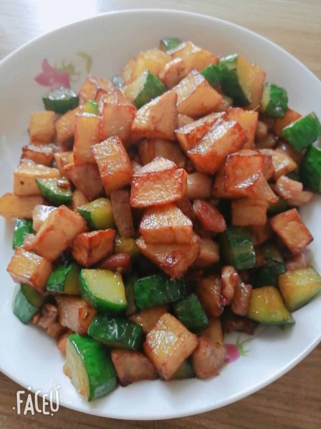 五分钟菜谱。给小孩子做的下饭神器♛炒三丁