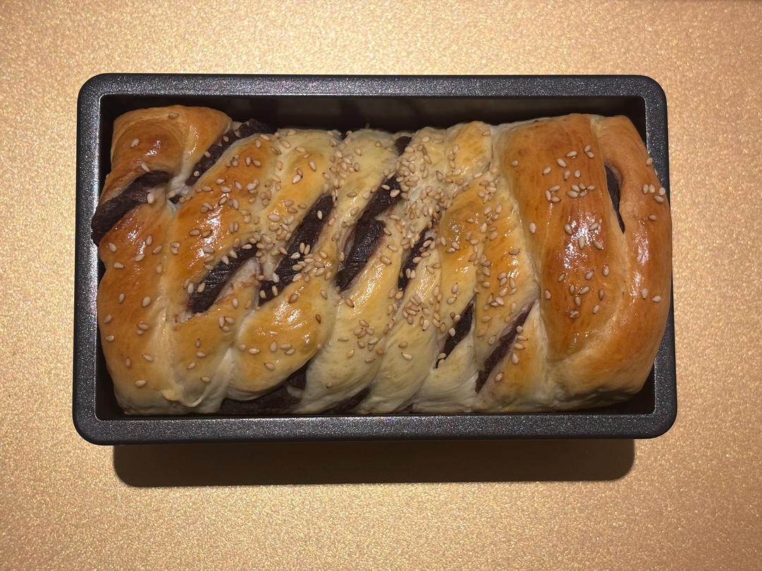 香香甜甜，软糯拉丝的红豆波兰种吐司！