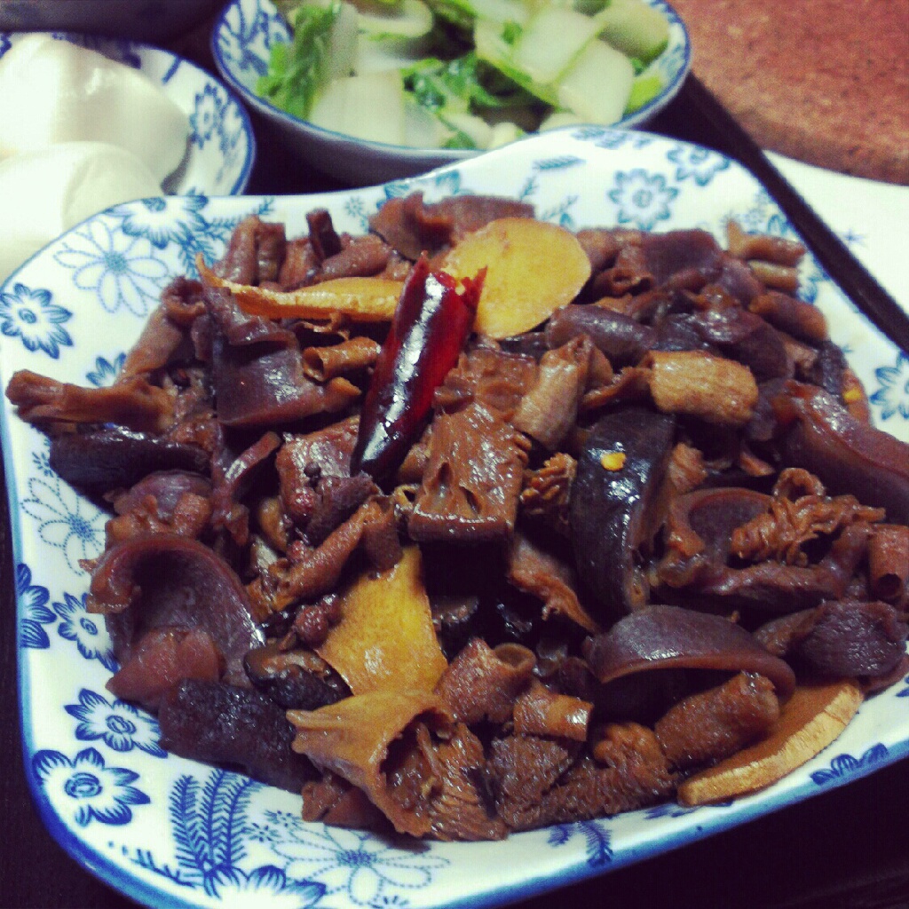 卤鸡杂豆干