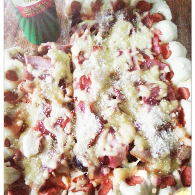 蘑菇火腿心花边比萨