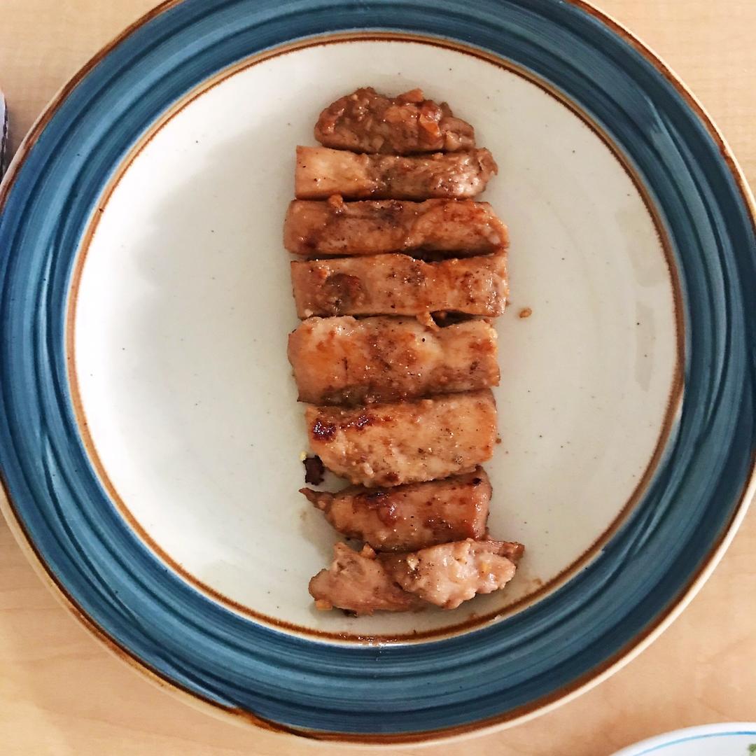 香煎鸡胸肉(蜂蜜蒜香)