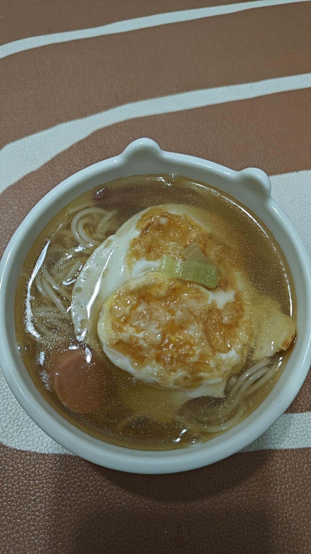 老人小孩子赞不绝口的面🍜生病不想吃东西的时候可以尝试一下哦！越吃越香!