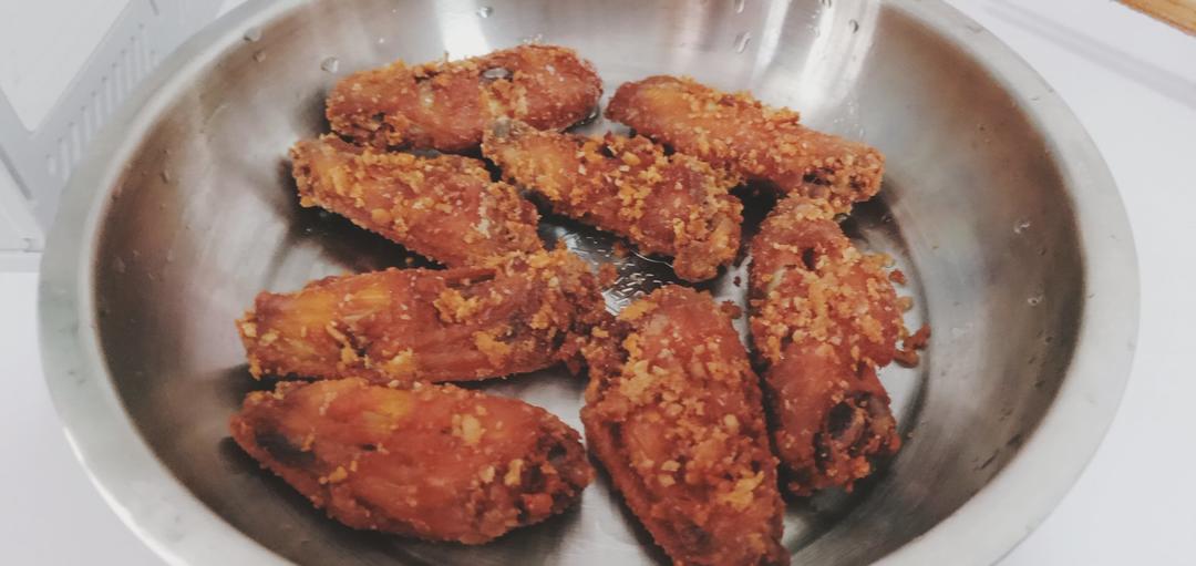 蒜香炸鸡翅