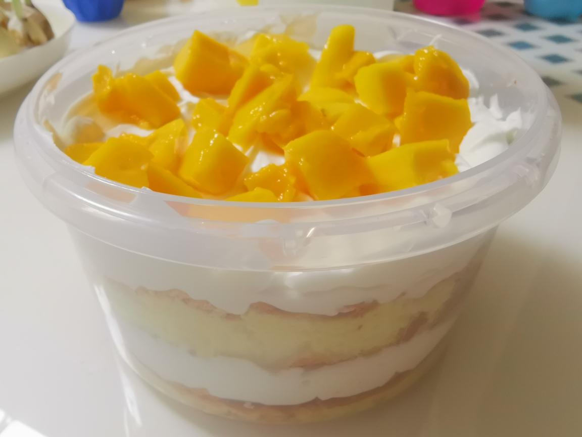 芒果盒子蛋糕的做法