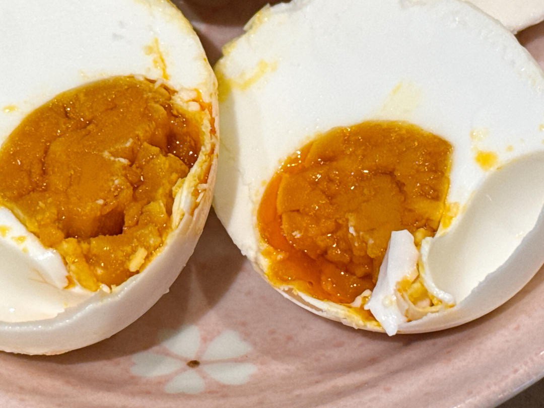 咸鸭蛋的3种腌法