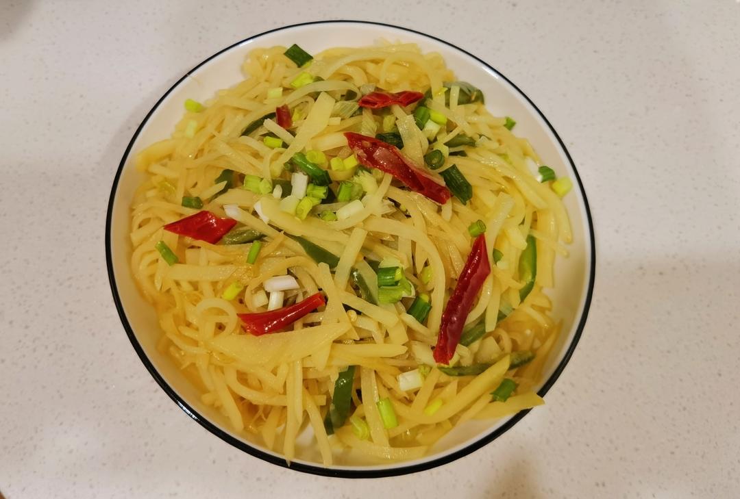 酸辣土豆丝的家常做法 超级下饭