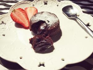 巧克力熔岩蛋糕[治愈系·甜品]的做法 步骤12