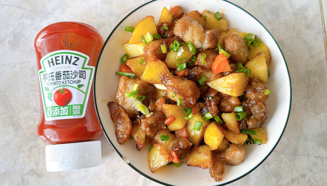 教你用亨氏番茄沙司～轻松做出一盘口感超赞的糖醋土豆烧肉