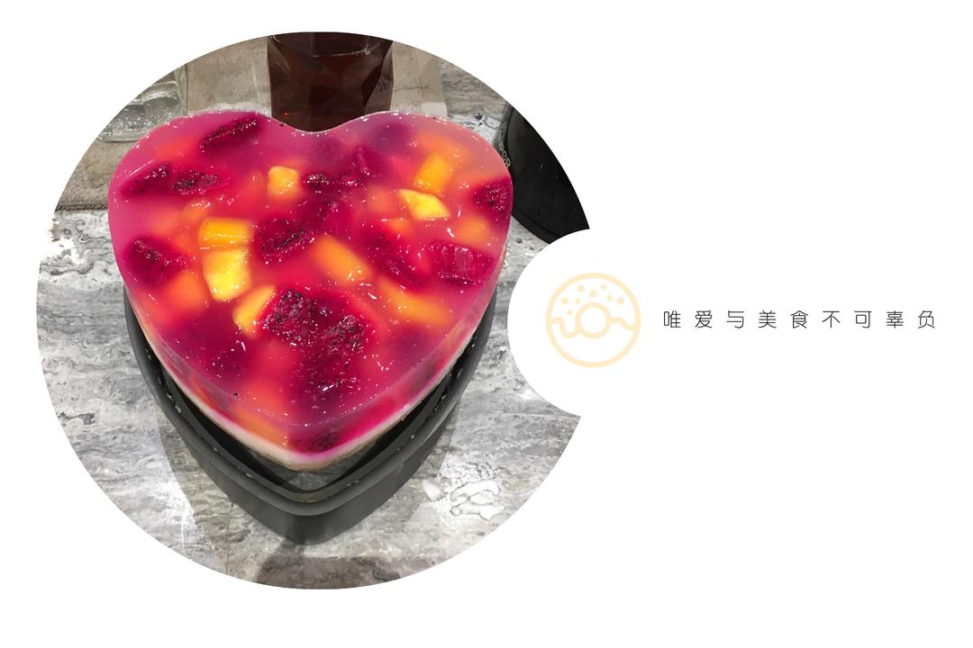 白凉粉果冻蛋糕