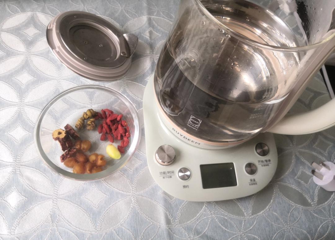 银耳枸杞红枣【3月北鼎养生壶食谱】