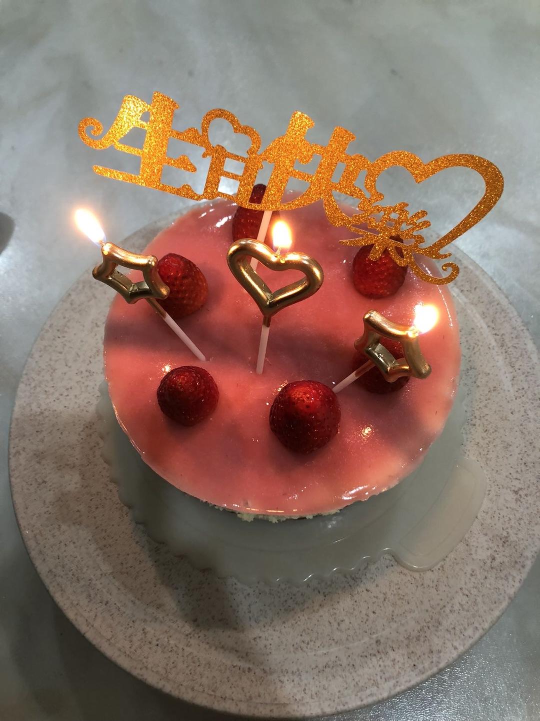 草莓慕斯（6寸）