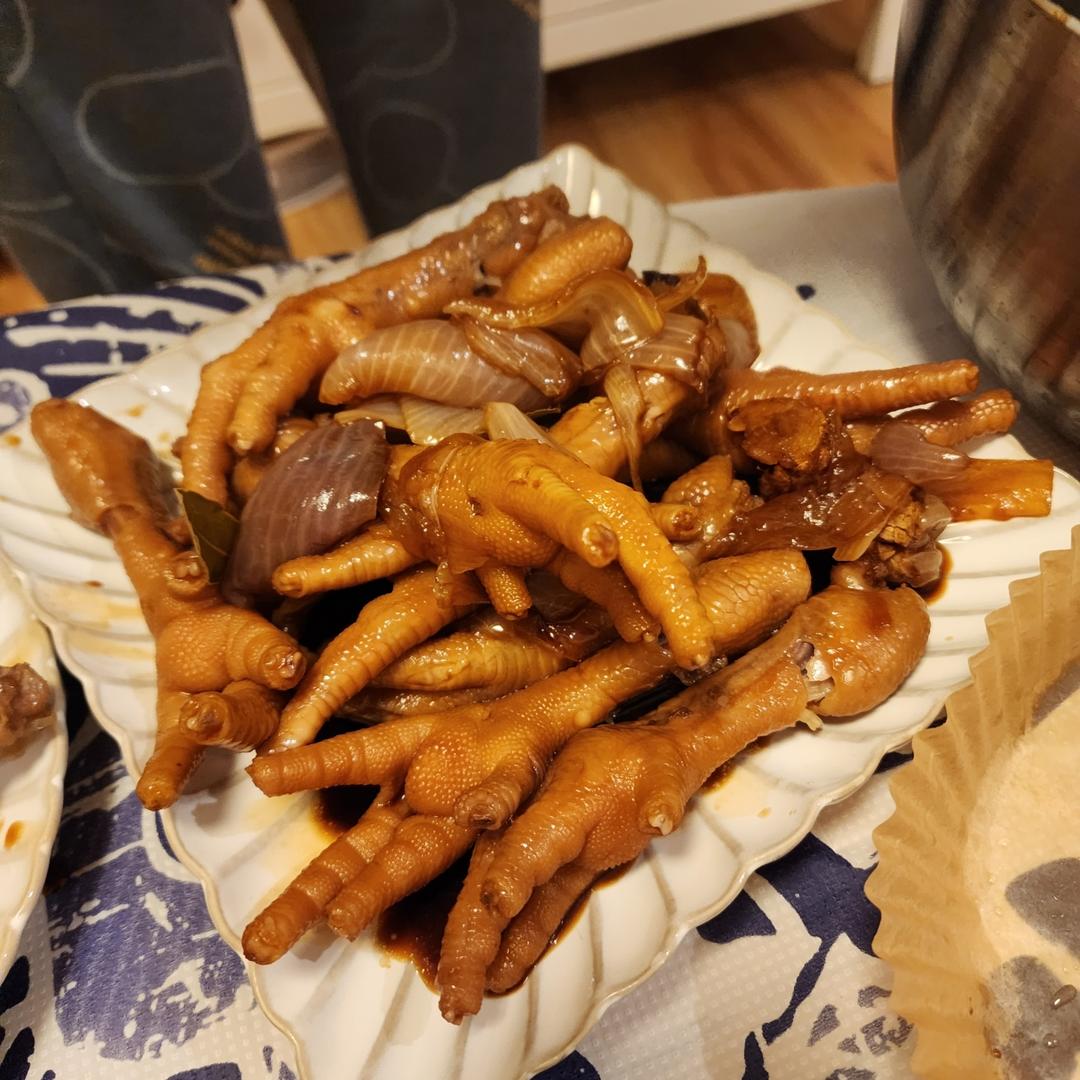 电饭锅脱骨红烧鸡爪