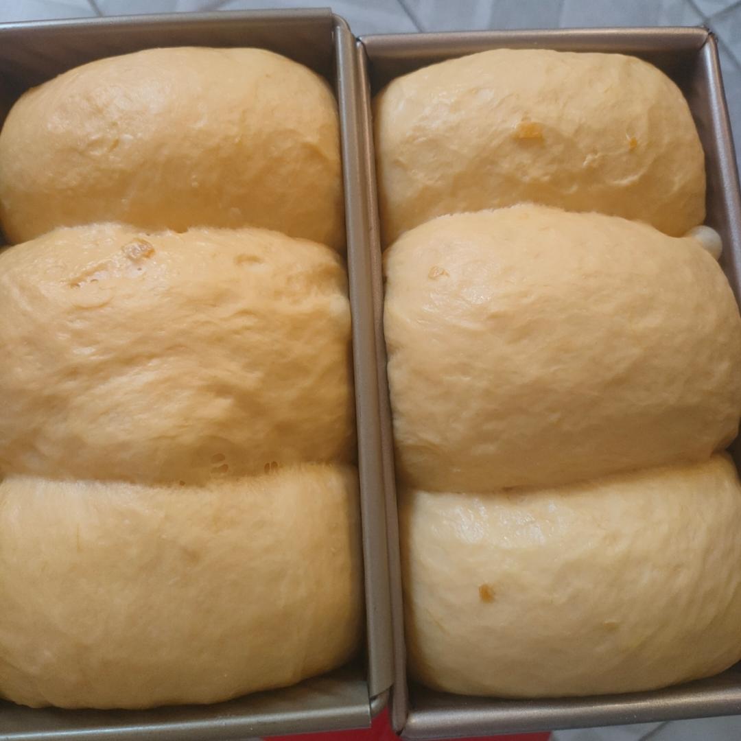 奶香南瓜吐司🍞南瓜揉的面团也太软了~香香甜甜巨好吃！