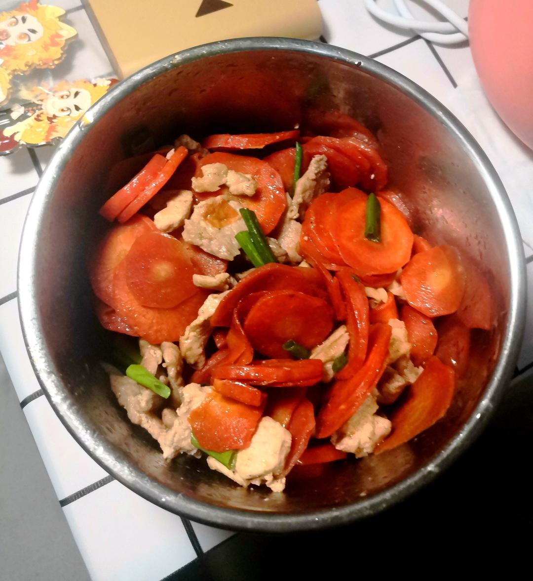 超下饭的胡萝卜炒肉