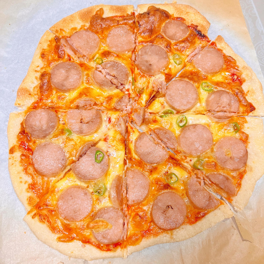 外脆里嫩的意式香肠披萨