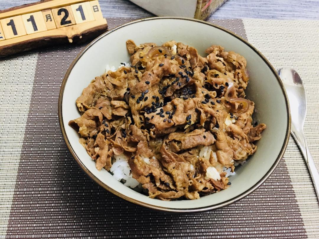 吉野家牛肉饭（牛丼）