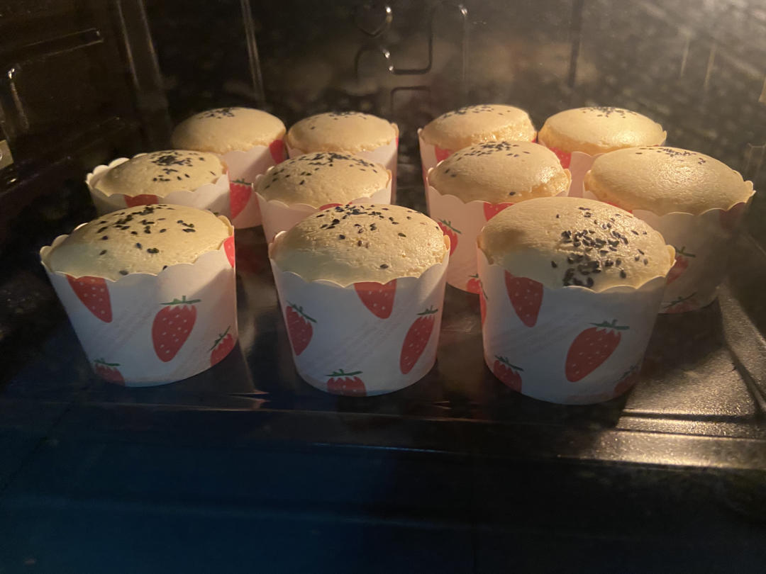 纸杯蛋糕 8寸戚风蛋糕的量