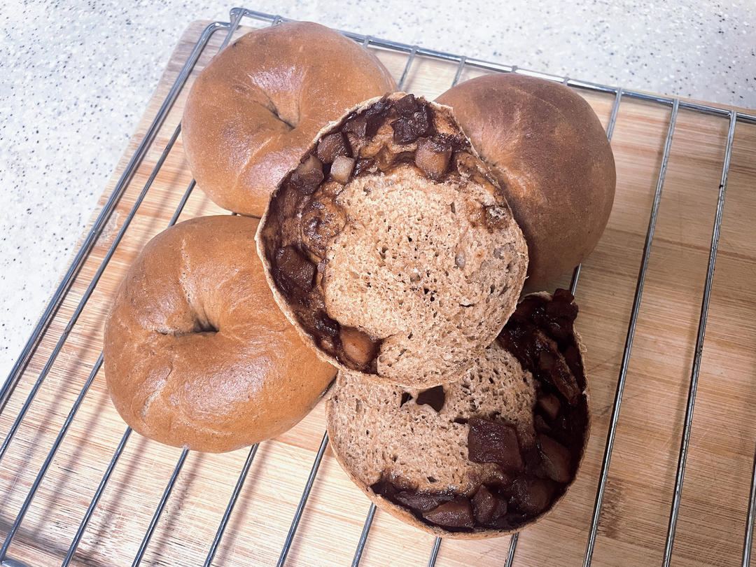 红糖肉桂苹果贝果~碳水怎么那么美好