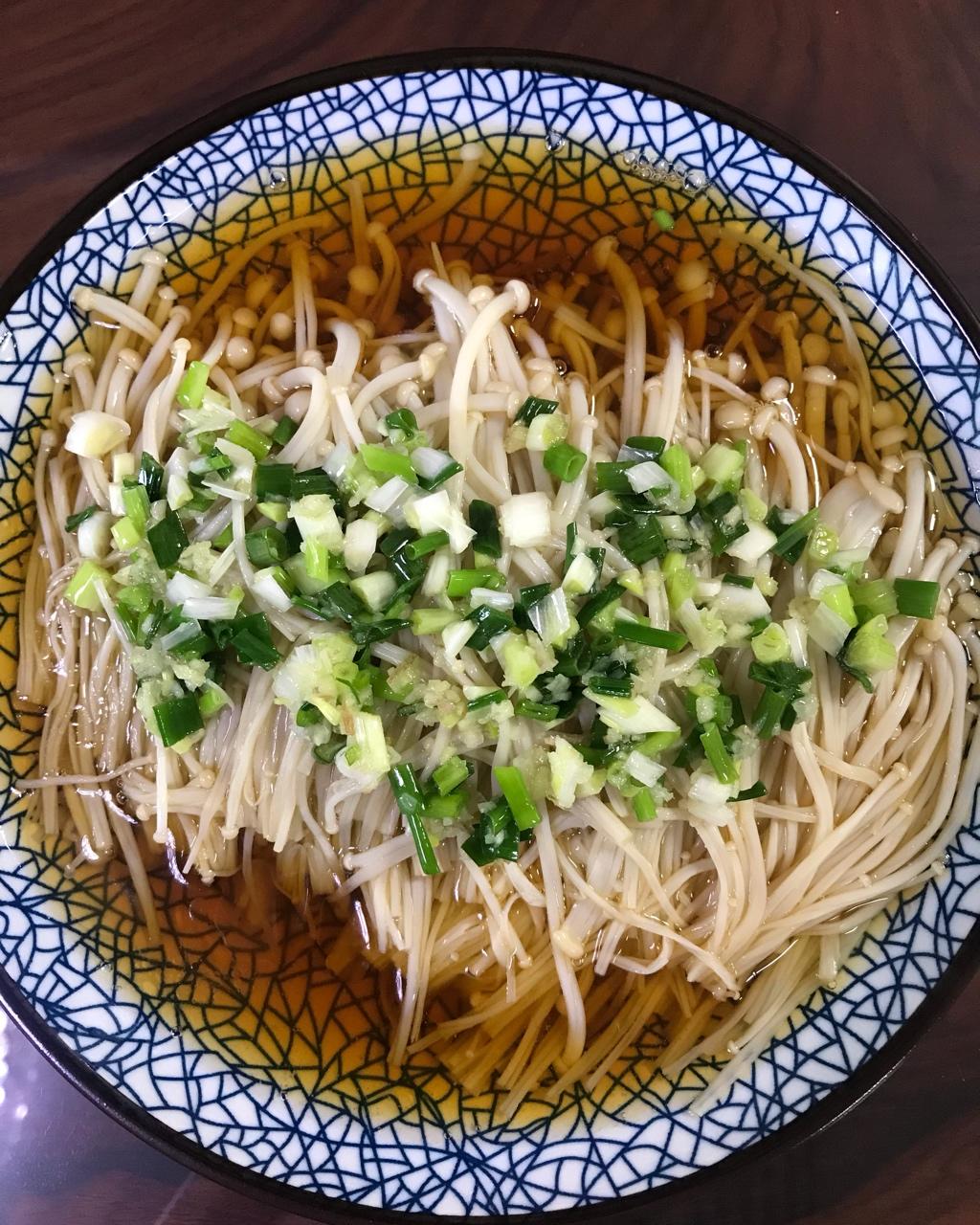 葱油蒸金针菇