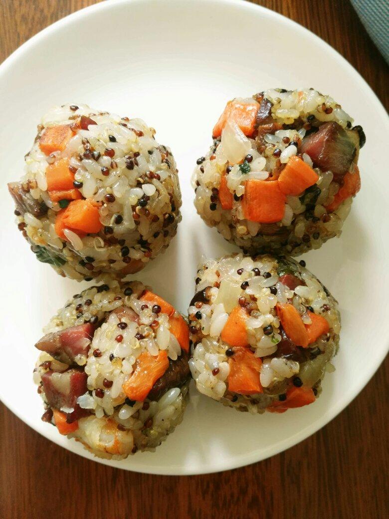 藜麦饭团