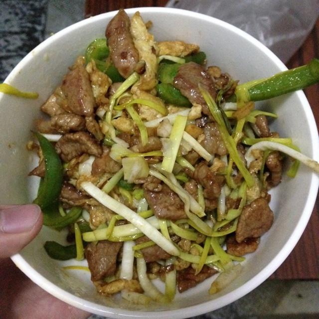 韭黄鸡蛋炒肉的做法