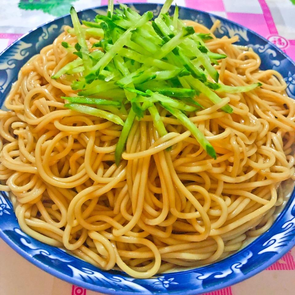 美味快捷纯素葱油拌面