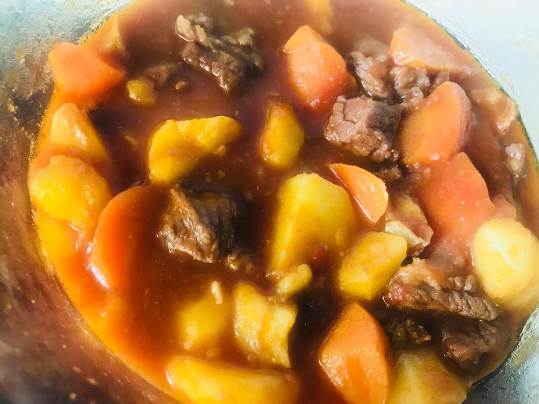 红烧牛肉土豆 （独家秘制）