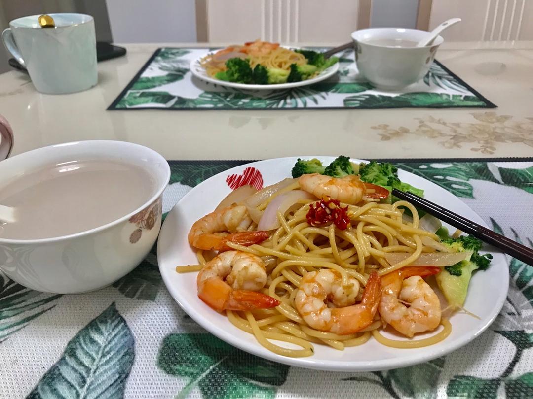 减脂|美味又低脂的虾油虾仁意大利面