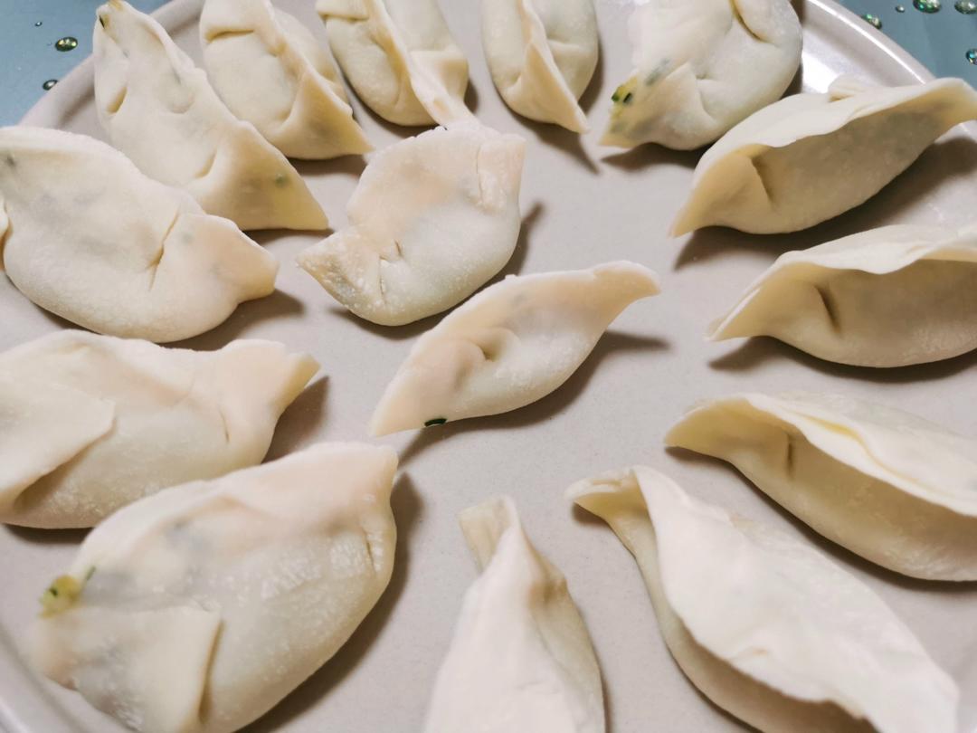 手工揉面三分钟，又韧又薄又好包的饺子皮
