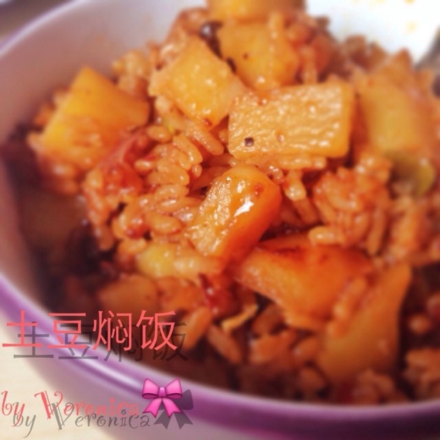 秘制土豆焖饭