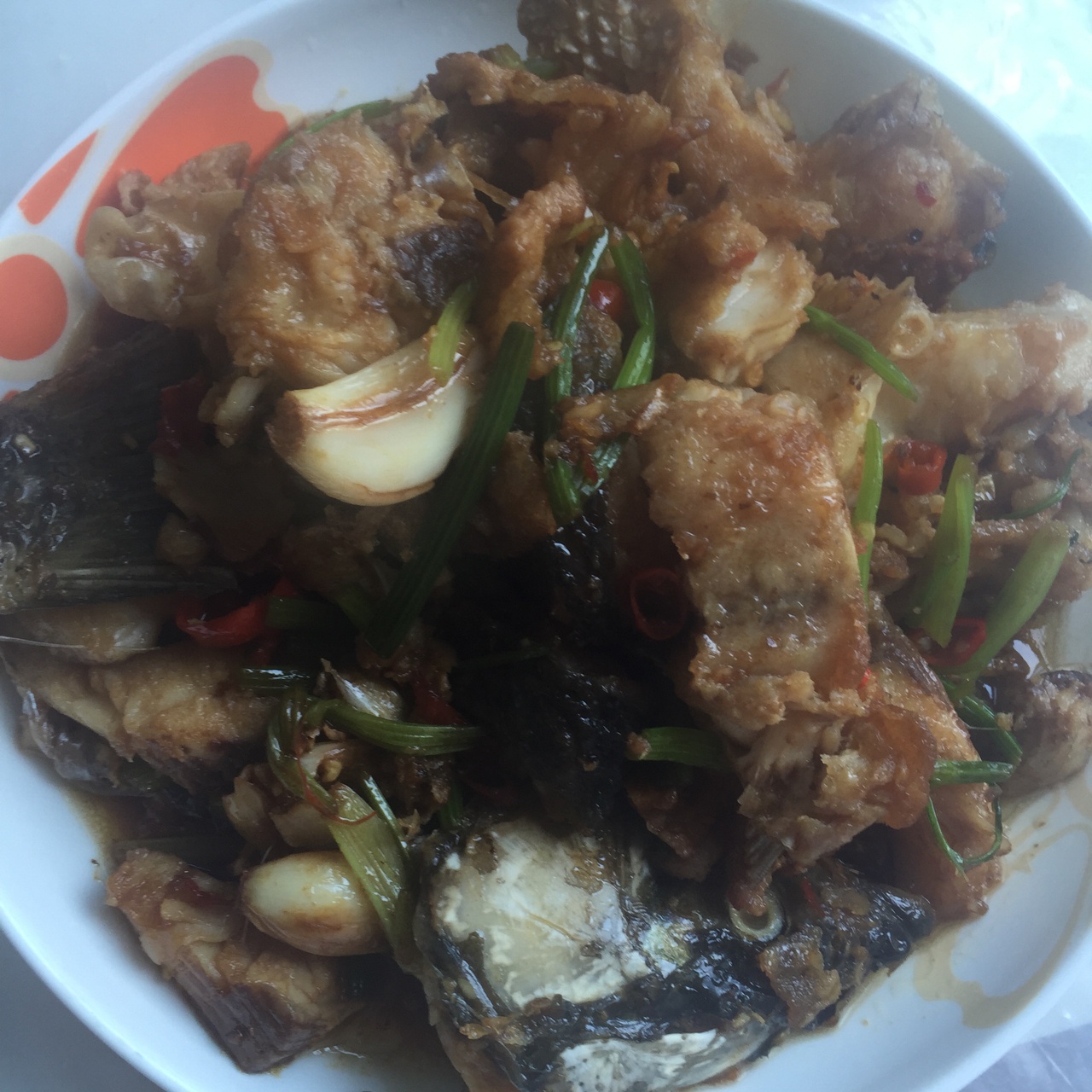 焦香满口汤汁浓厚的农家小炒鱼