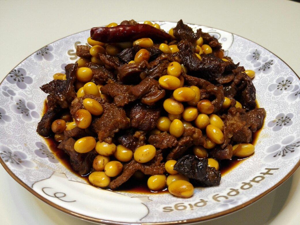 黄豆烧牛腱