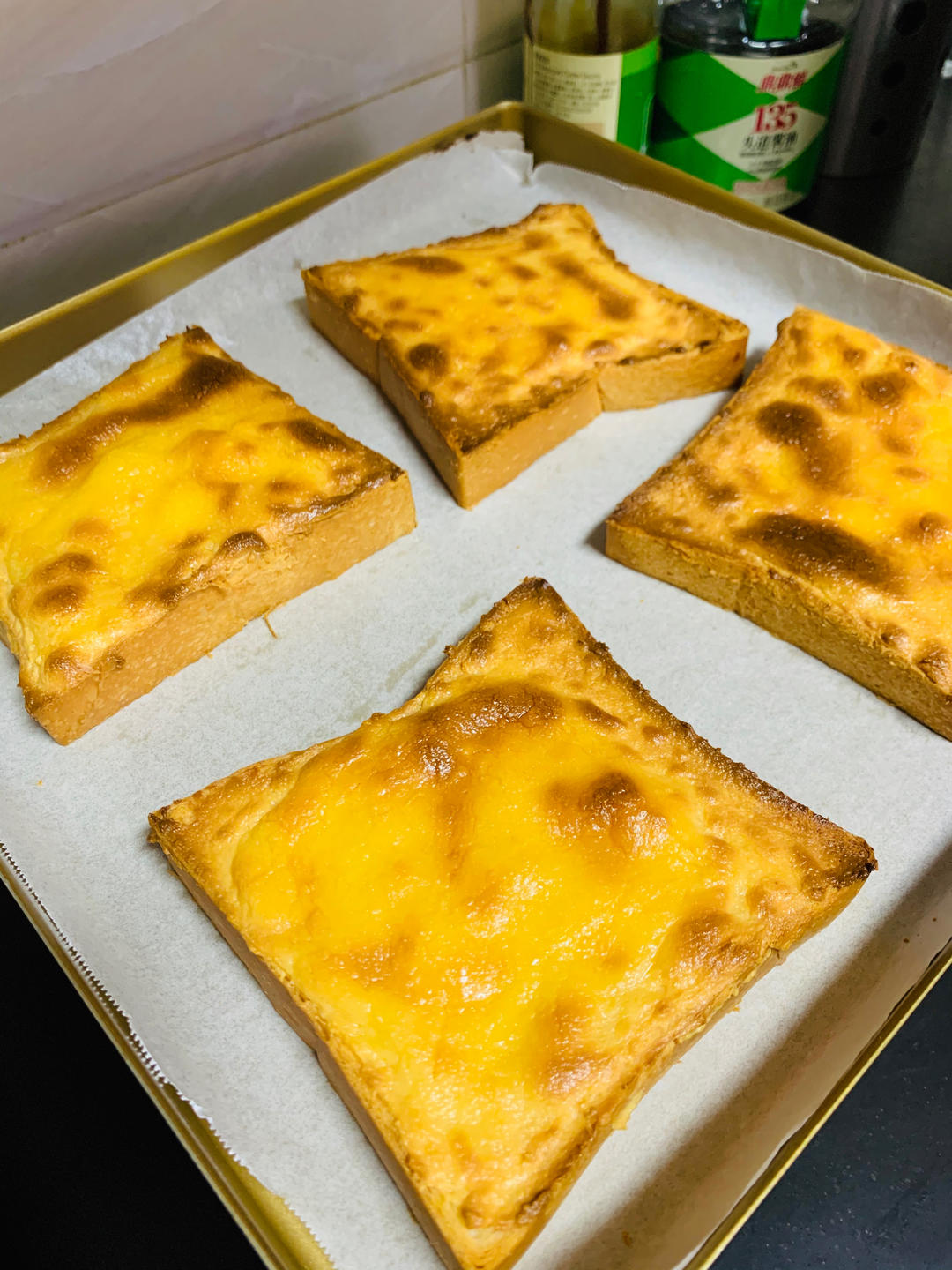 零失败快手岩烧乳酪(熔岩吐司)十分钟网红早餐，好吃哭