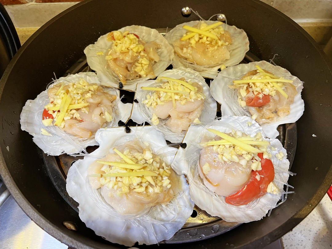 蒜蓉粉丝蒸扇贝