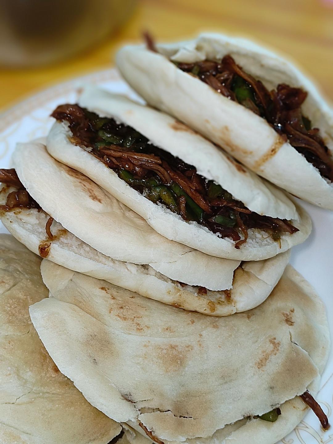 肉夹馍(白吉馍的制作)