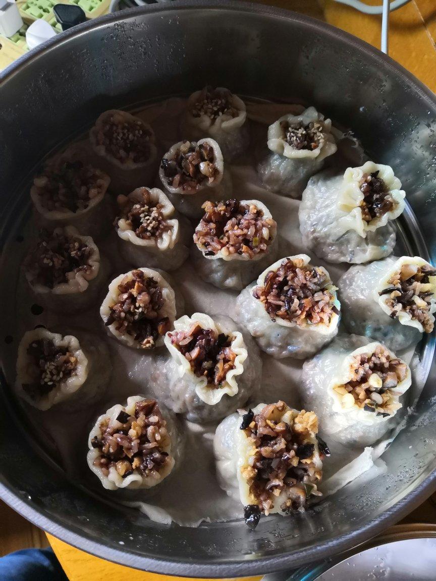 超好吃的香菇糯米猪肉烧麦（附烧麦皮做法）