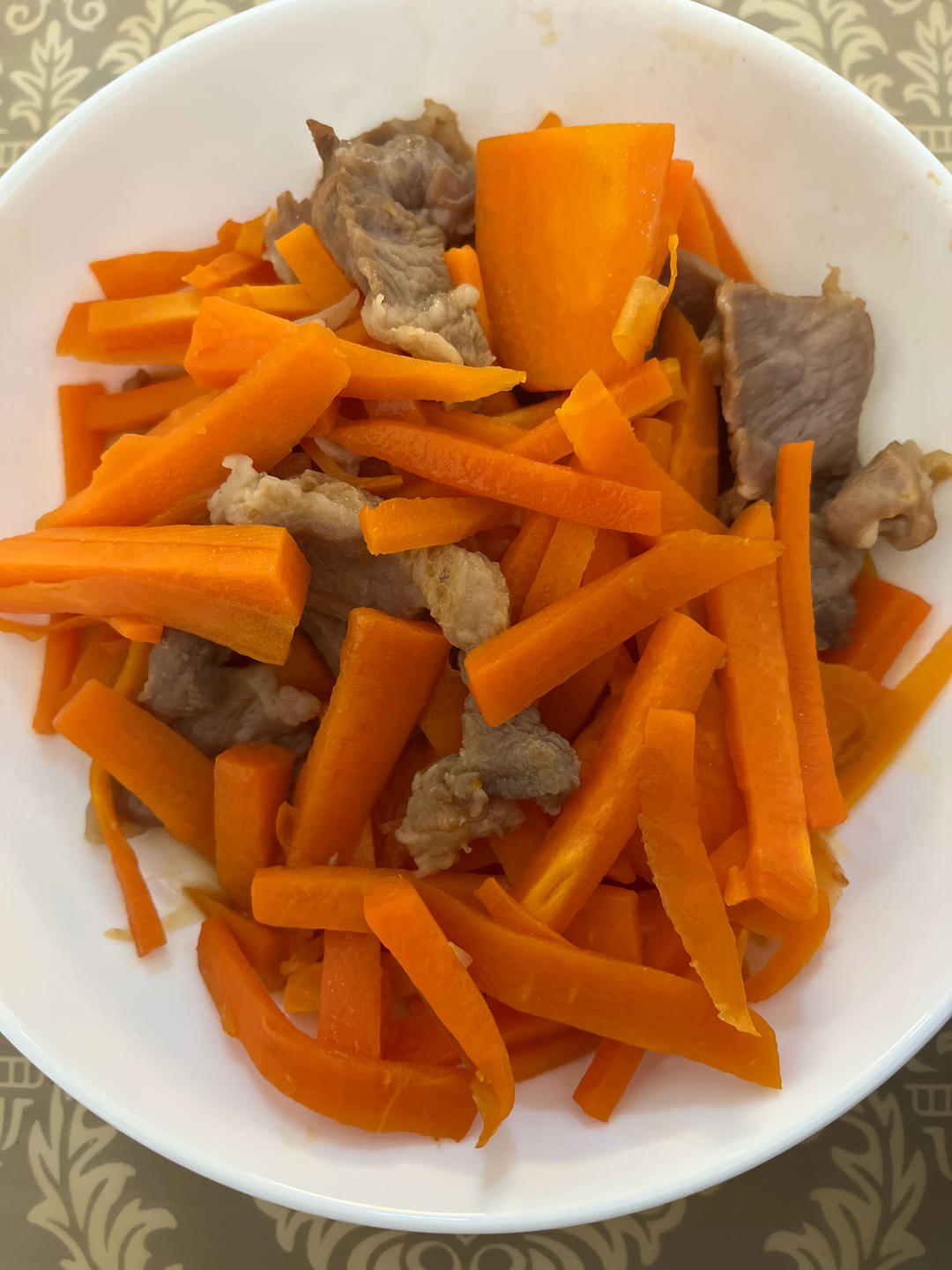 超下饭的胡萝卜炒肉