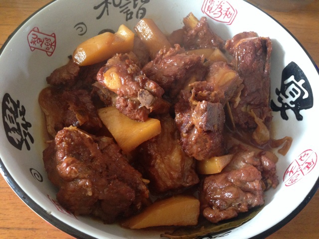 红烧排骨土豆