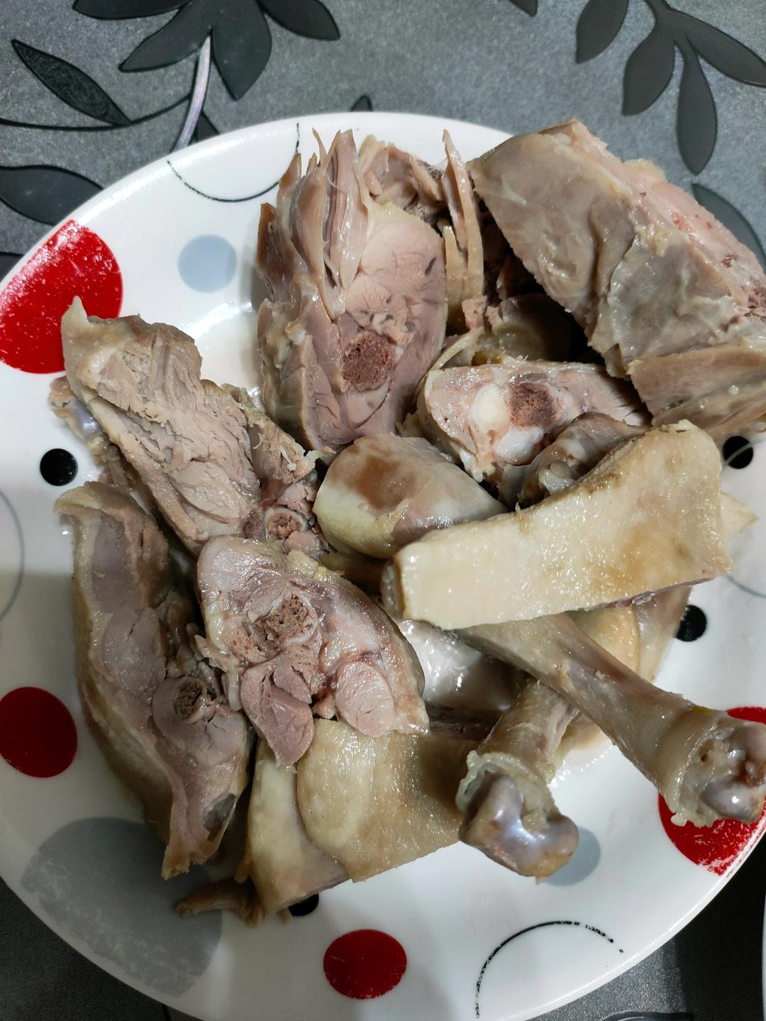 首次成功的盐水鸭腿