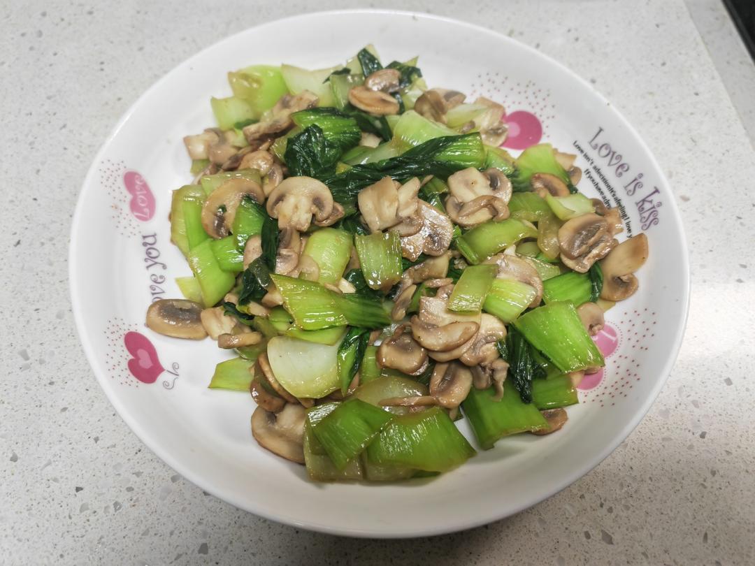 鲜美的口蘑炒青菜