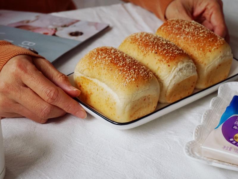 纯奶手撕吐司的做法 步骤1
