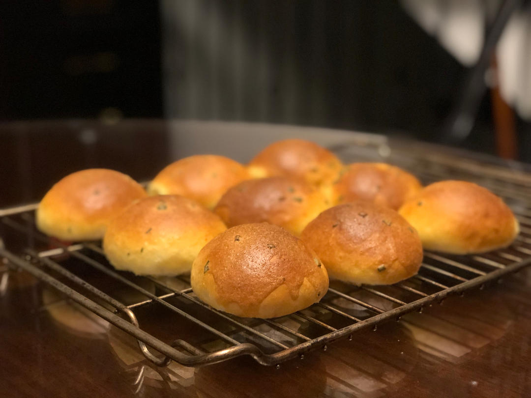 葱香肉松墨西哥面包（波兰种+烫种）