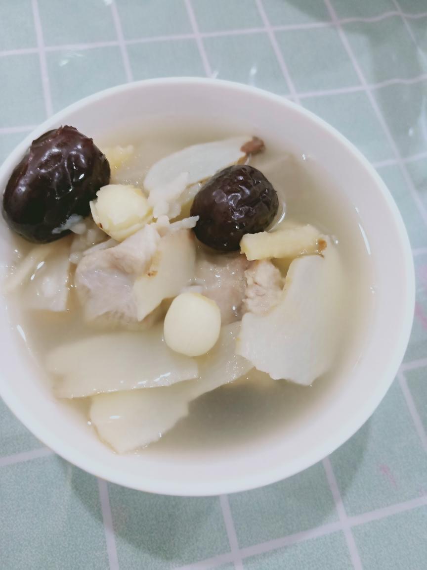 沙参玉竹雪梨汤