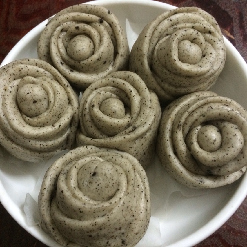 奶香黑芝麻馒头