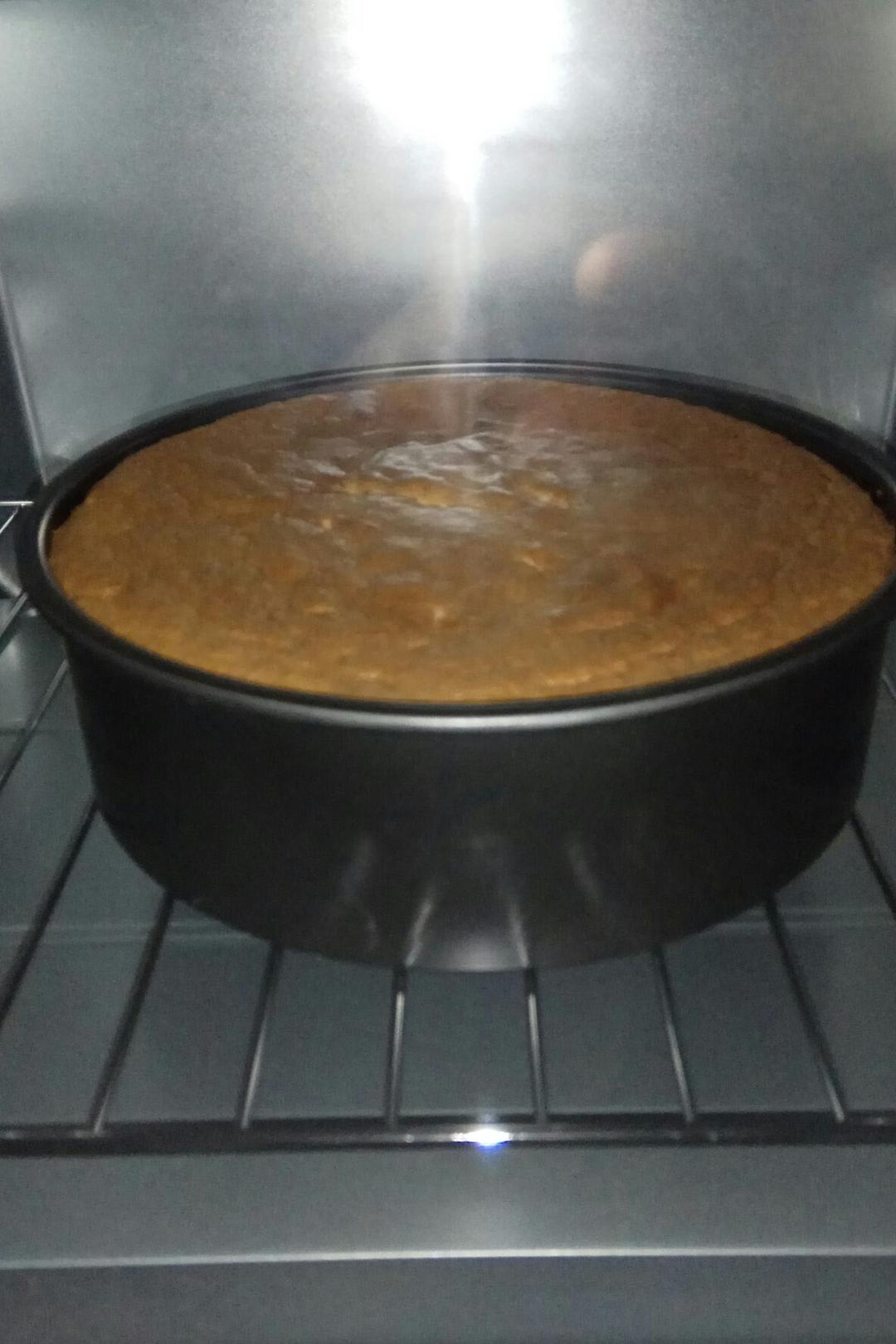 烤箱做蛋糕（戚风蛋糕的做法）