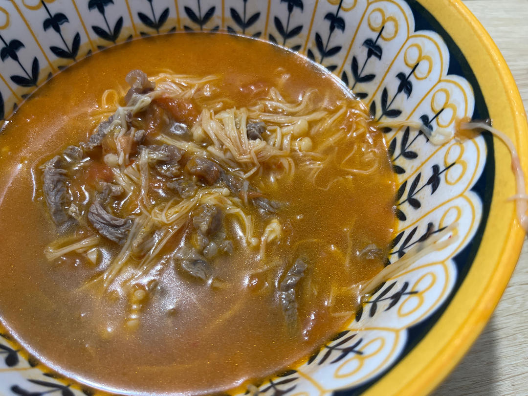 番茄🍅金针菇牛肉🐮汤