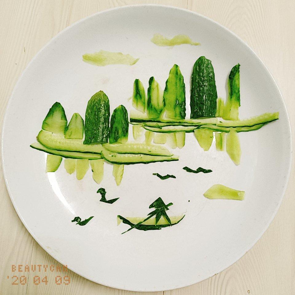 下厨房用户ujzoa做的黄瓜山水拼盘