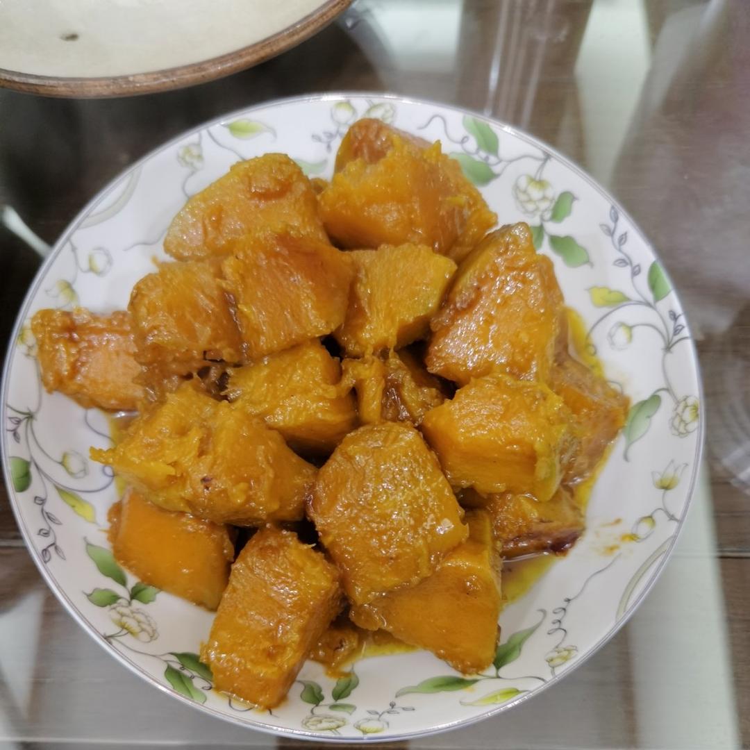 猪肉都不换的焖南瓜～吃起来糯糯甜甜咸咸的！