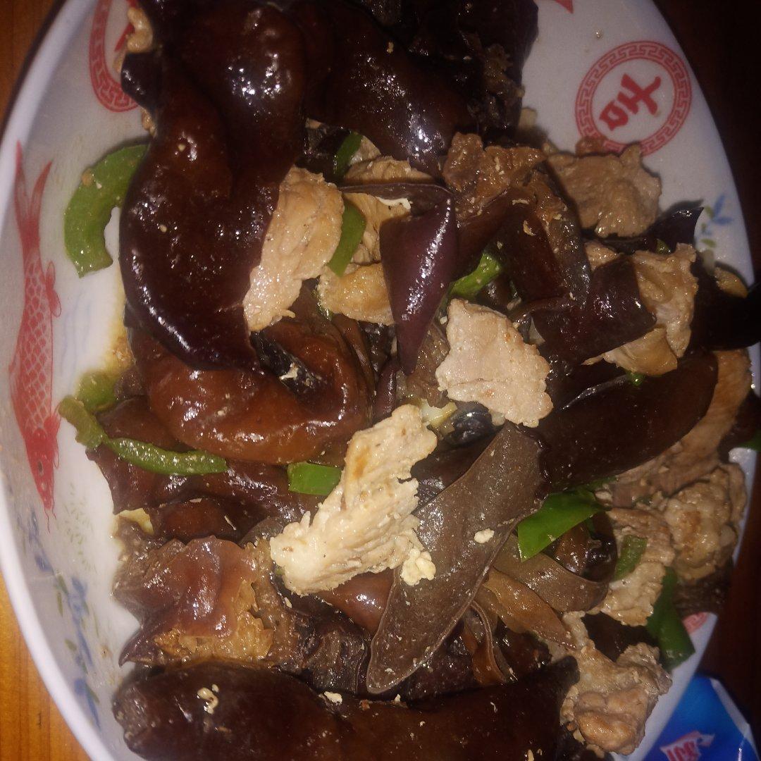 青椒木耳小炒肉🤗