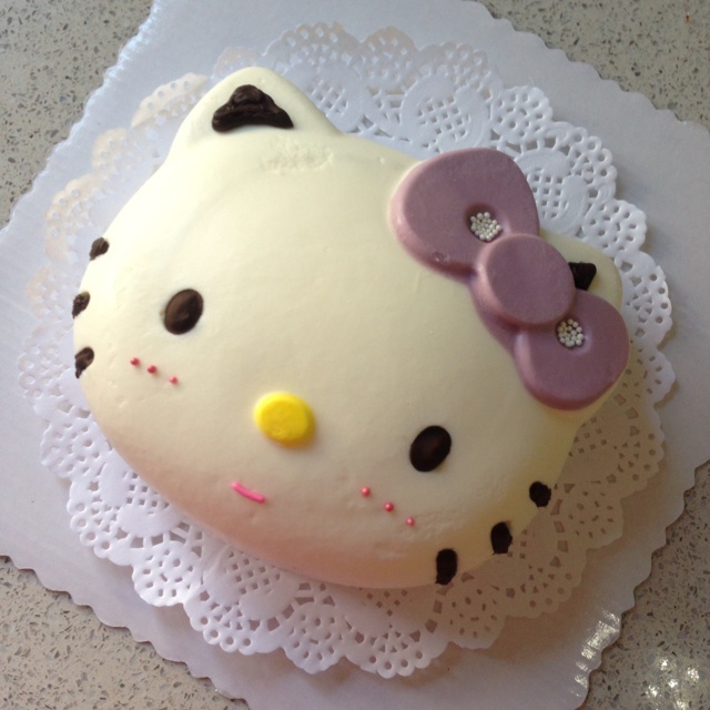 酸奶慕斯HelloKitty蛋糕